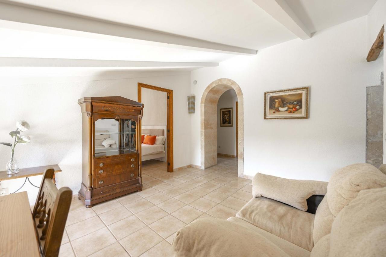 Villa Sa Font / Les Cases De La Font Pollença