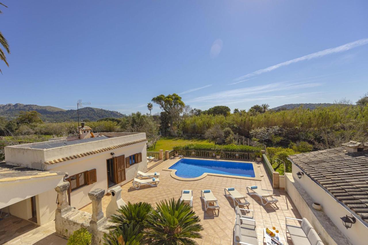 Villa Sa Font / Les Cases De La Font