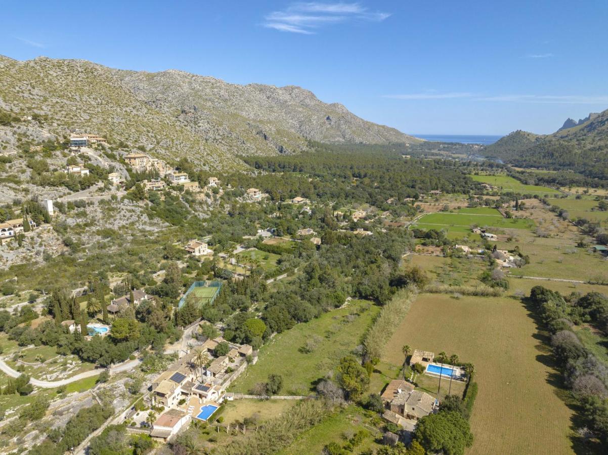 Villa Sa Font / Les Cases De La Font Pollenca